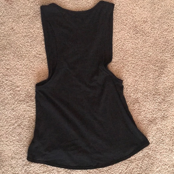 Black top with peak-a-boo sides - Picture 3 of 3